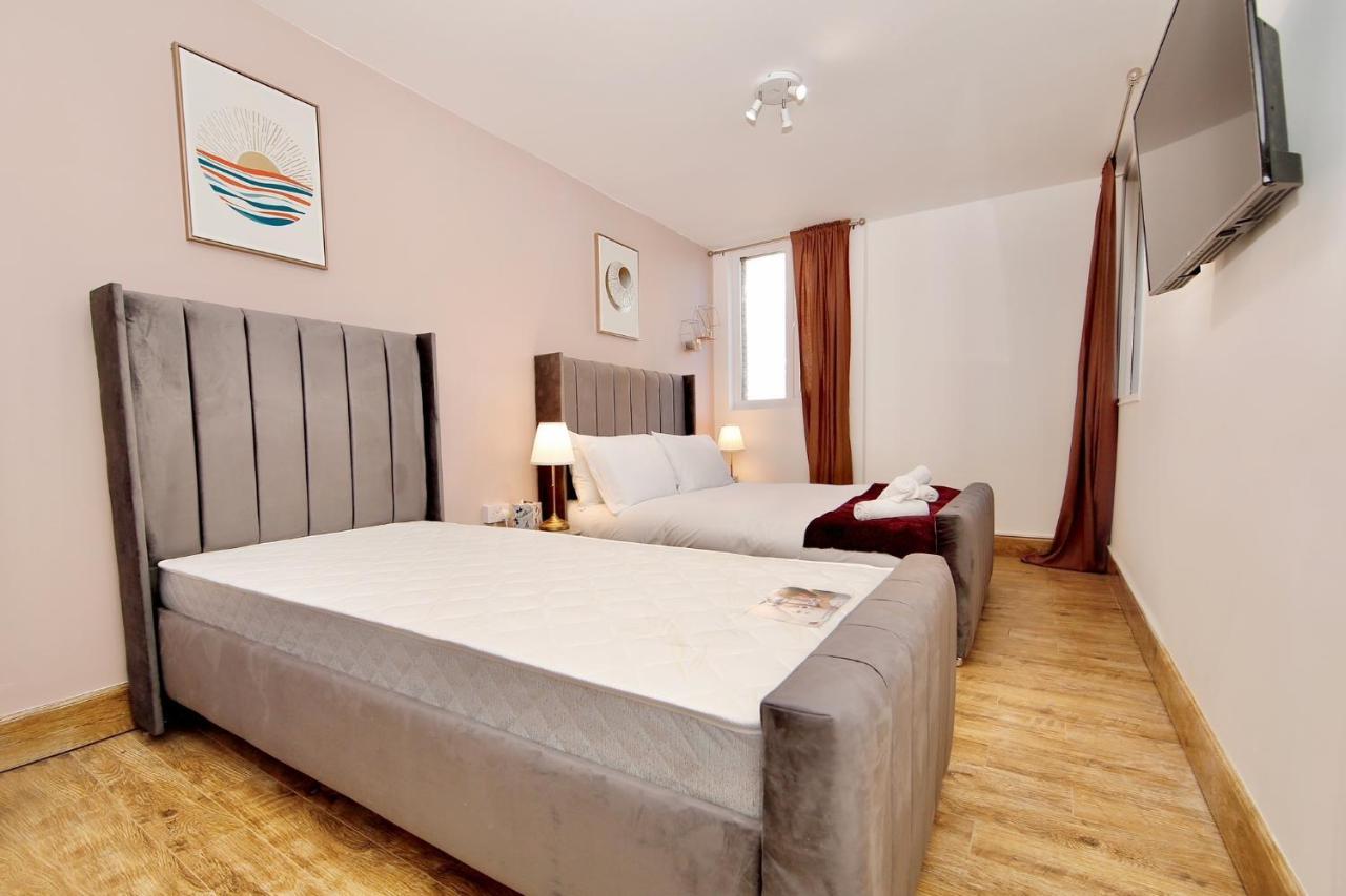 Edgware Hub Hotel London Bagian luar foto